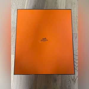 Hermes box